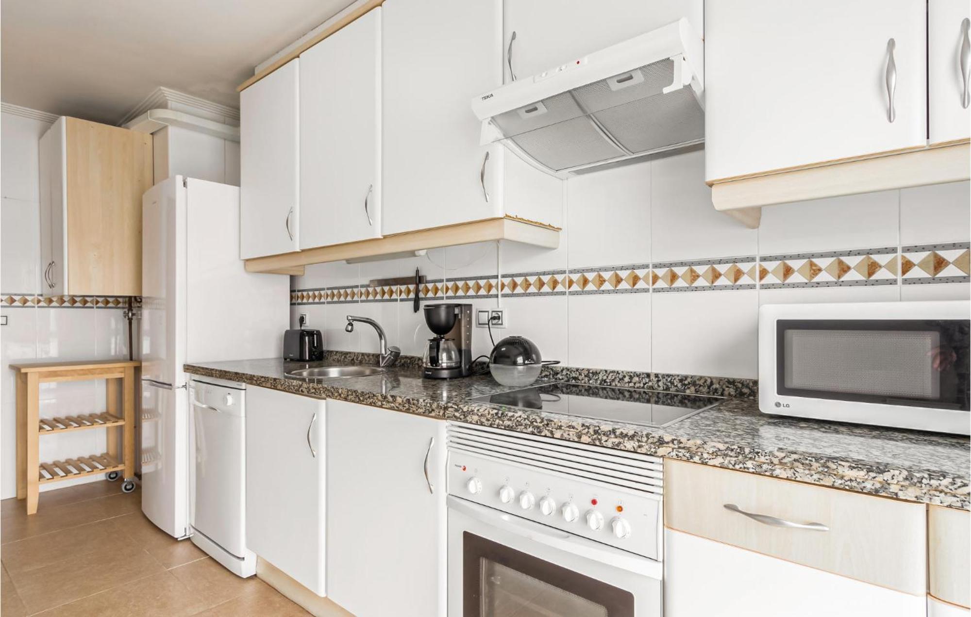Lovely In Aviles With Kitchen