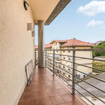 Lovely Apartment In Aviles With Kitchen Raices Nuevo Exterior photo